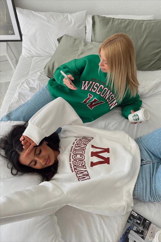 Wisconsin Nakışlı Sweatshirt Beyaz