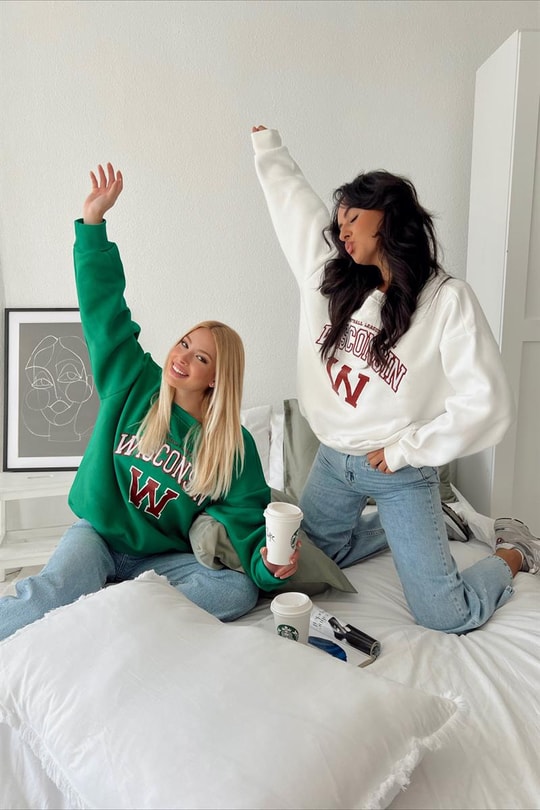 Wisconsin Nakışlı Sweatshirt Beyaz