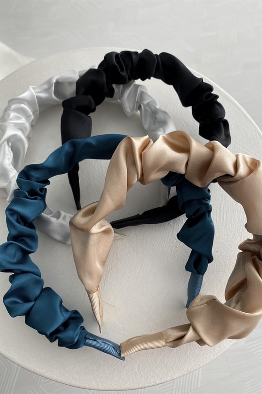 Büzgülü Saten Taç Bej