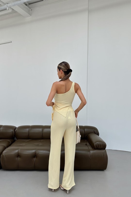 Aksesuar Detaylı Büzgülü Pantolon Takım Sarı