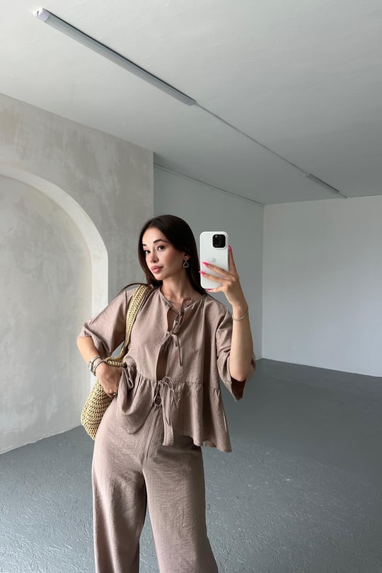 Bağlamalı Çilek Bluz Pantolon Takım Vizon