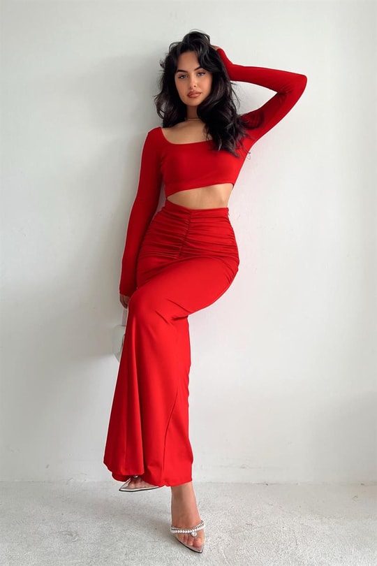 Büzgü Etekli Crop Basic Takım Kırmızı