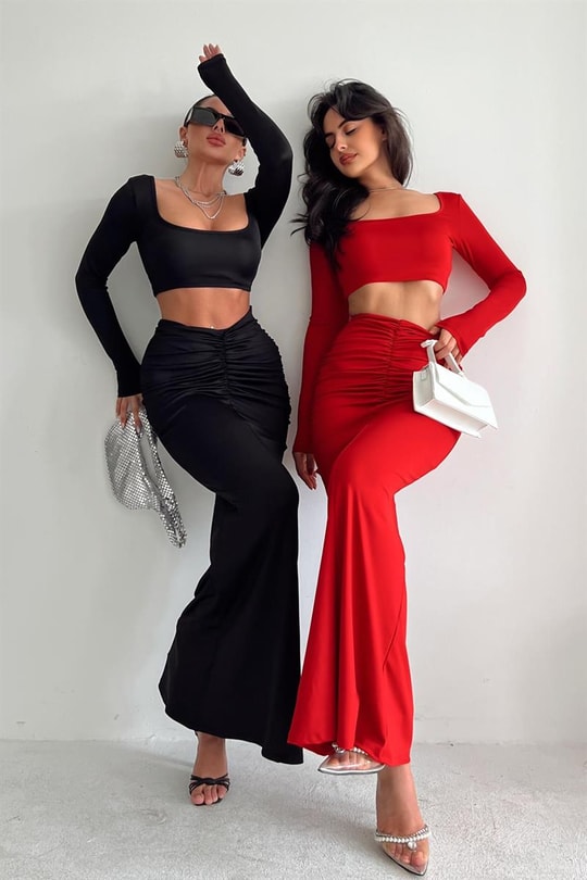 Büzgü Etekli Crop Basic Takım Kırmızı
