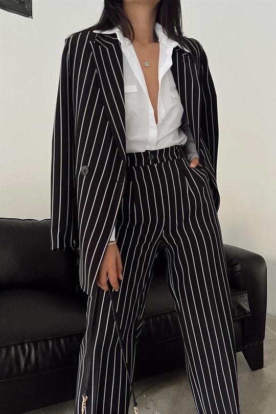 Derin Çizgili Blazer Takım Siyah