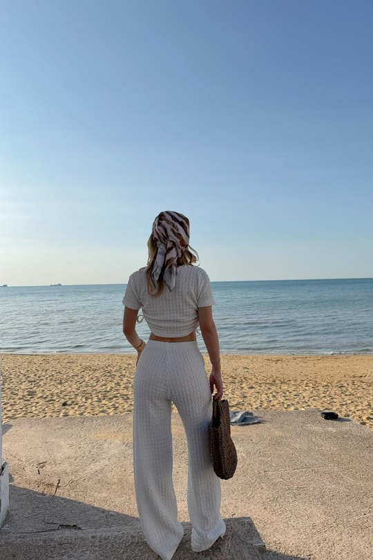 Gofre Dokulu Takım Beyaz
