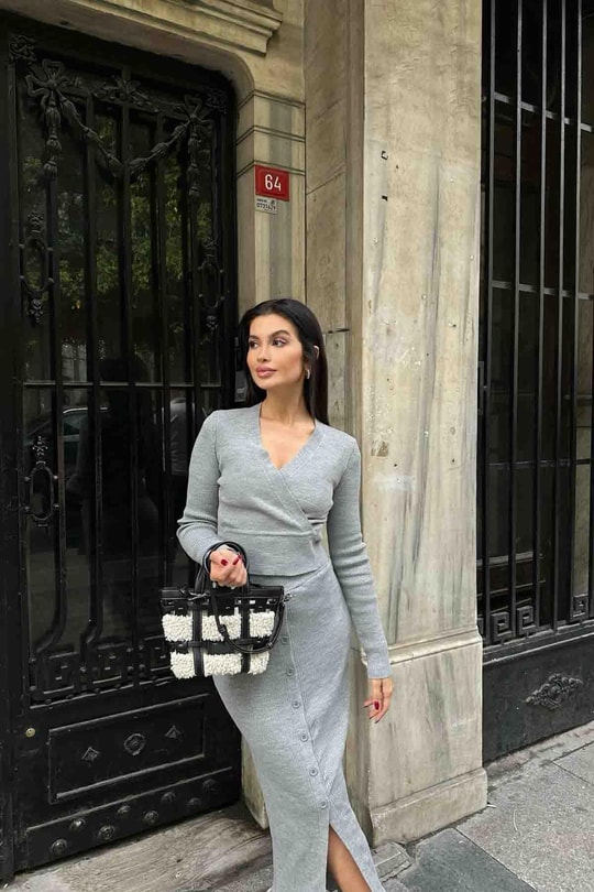Kruvaze Yaka Etekli Triko Takım Gri