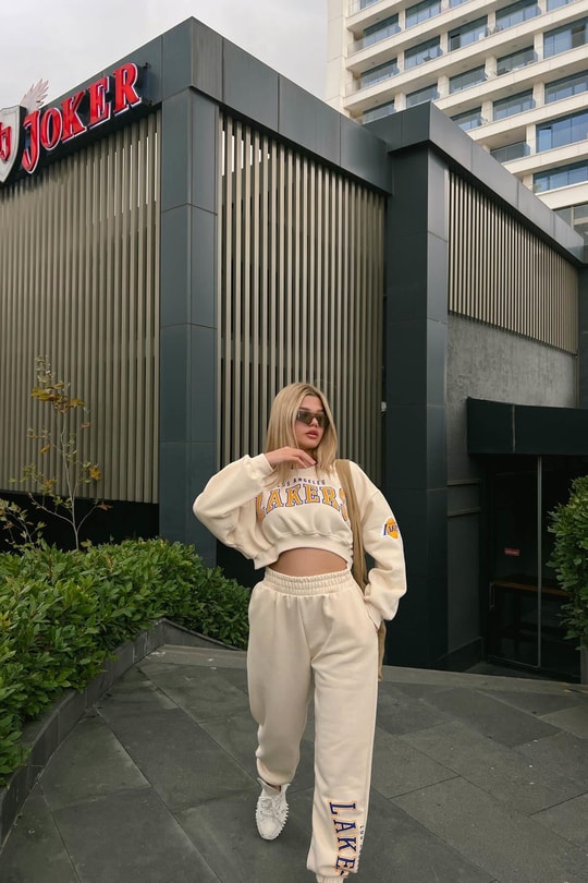 Lakers Baskılı Crop Sweat Takım Bej