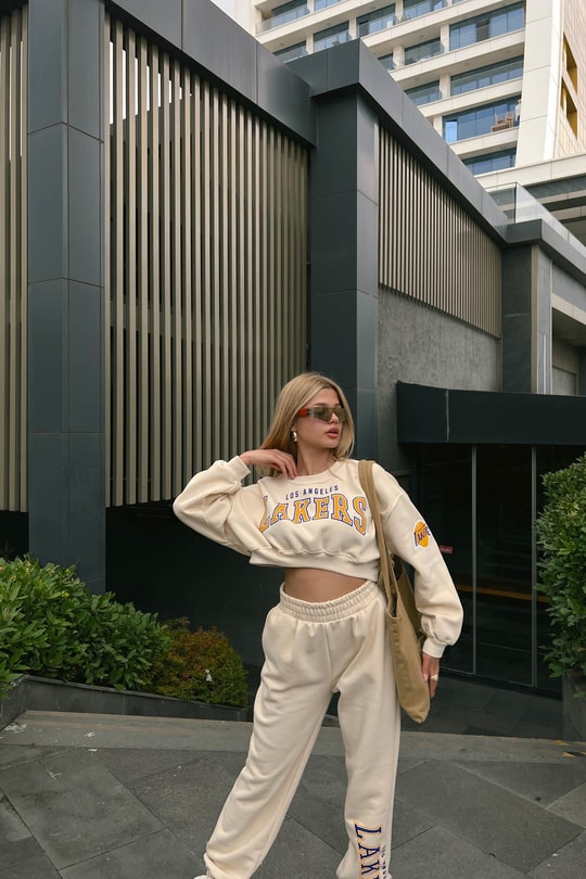 Lakers Baskılı Crop Sweat Takım Bej