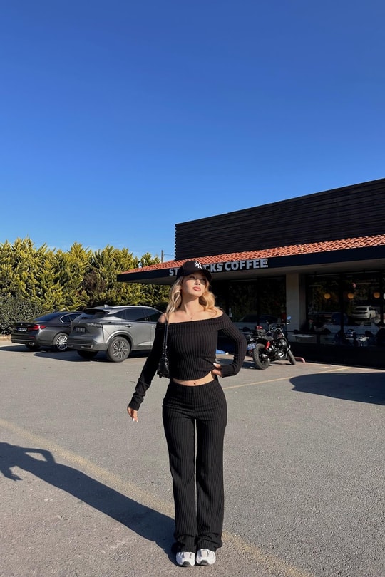 Madonna Yaka Fitilli Takım Siyah