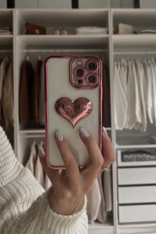 Kalp Kabartmalı Telefon Kılıfı Pembe