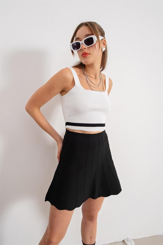 Askılı Line Crop Top Beyaz