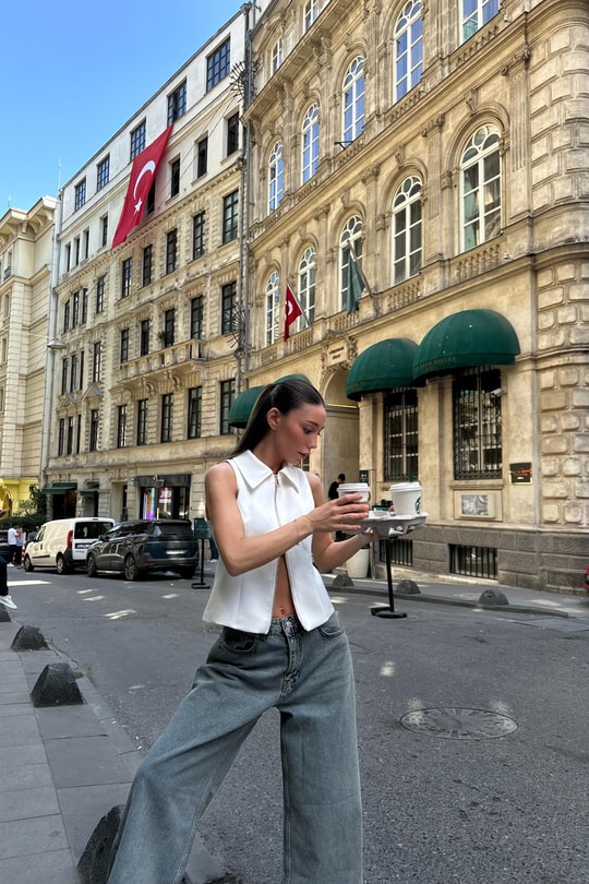 Çift Yönlü Fermuarlı Üst Beyaz