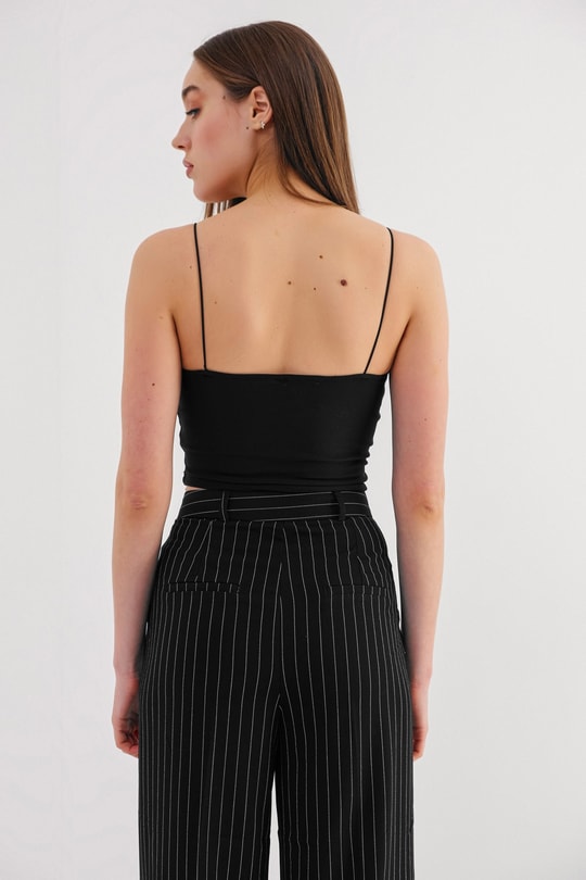 Fitilli Baret Detaylı Büstiyer Siyah