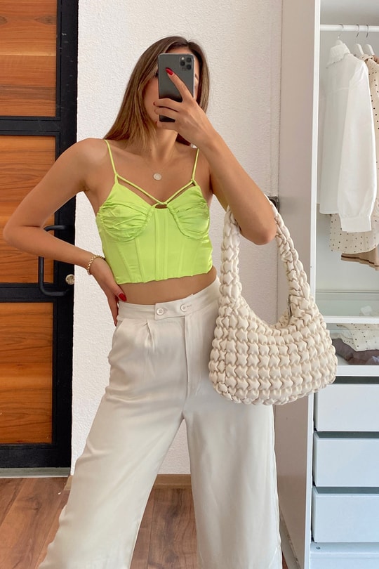 Gipe Detaylı Askılı Crop Neon Yeşil