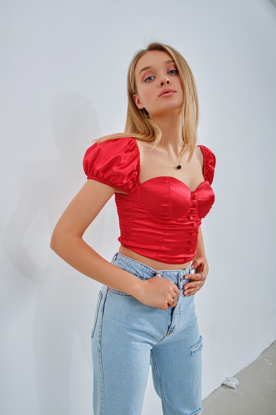 Gloplu Saten Büstiyer Kırmızı