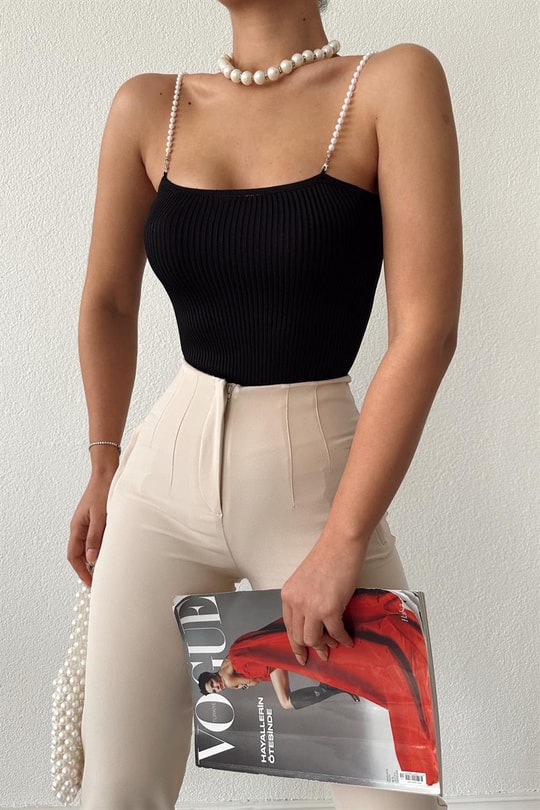 İnci Askılı Crop Top Siyah