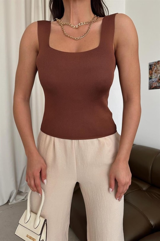 Kalın Askılı Oval Yaka Top Kahve