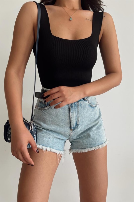 Kalın Askılı Oval Yaka Top Siyah