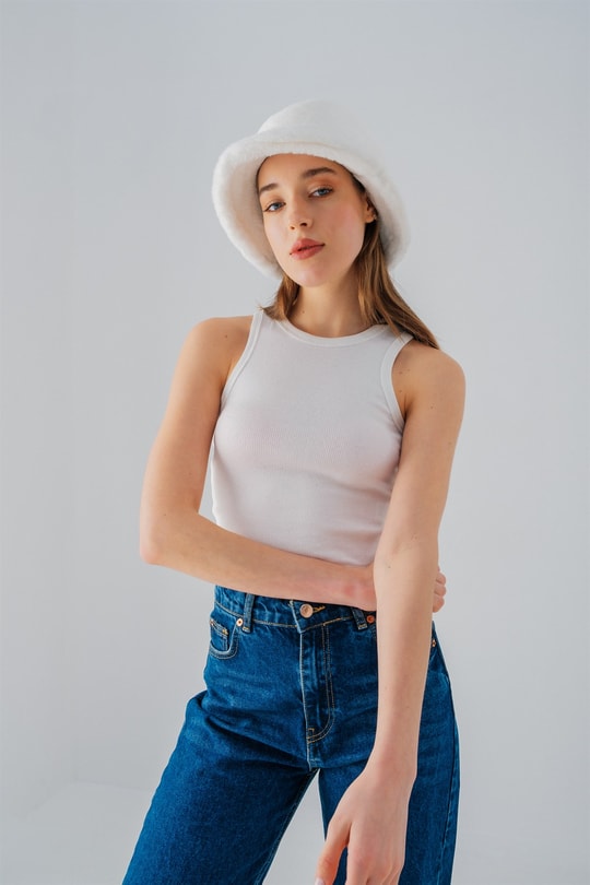 Ribana Detaylı Crop Top Beyaz