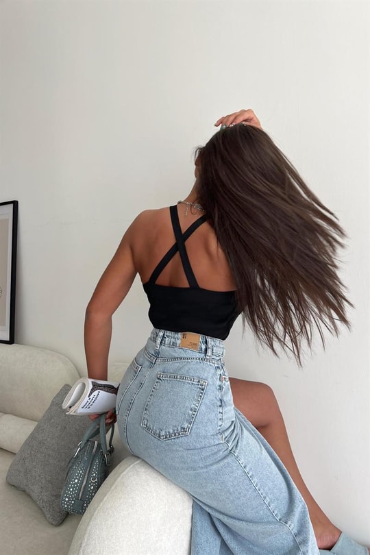 Sırt Dekolteli Şerit Top Siyah