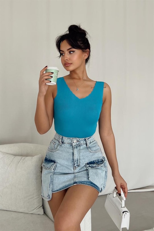 Tırtık Yakalı Basic Top Turkuaz
