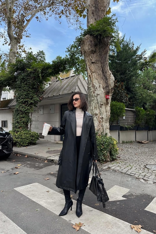 Kuşaklı Deri Trenchcoat Siyah