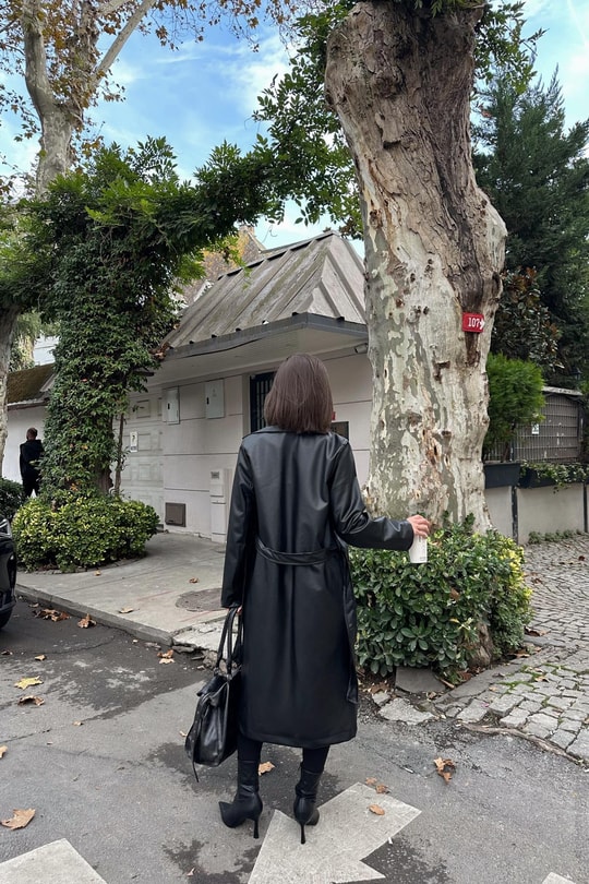 Kuşaklı Deri Trenchcoat Siyah