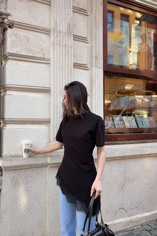 Asimettrik Dantel Tshirt Siyah