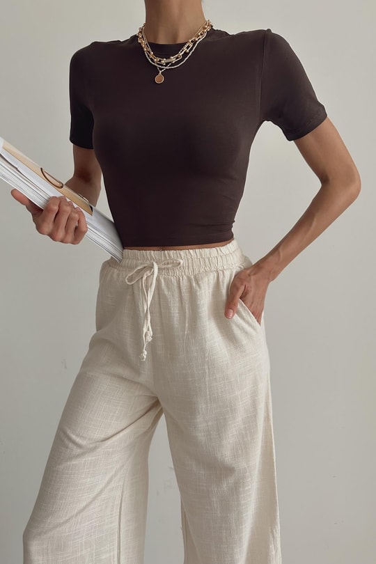 Bisiklet Yaka Basic Tshirt Acı Kahve