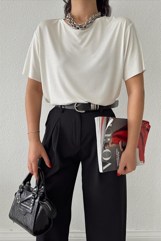 Bisiklet Yaka Basic Tshirt Krem