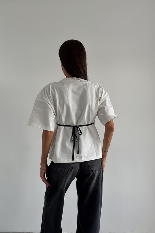 Büstiyer Detaylı Tshirt Beyaz