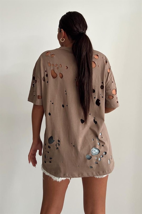 Delikli Rock Tshirt Sütlü Kahve
