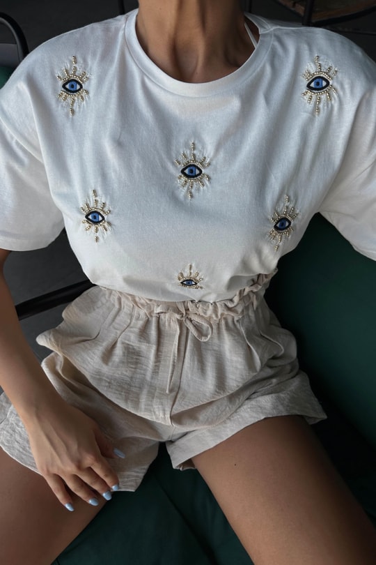 Göz Nakışlı Tshirt Beyaz
