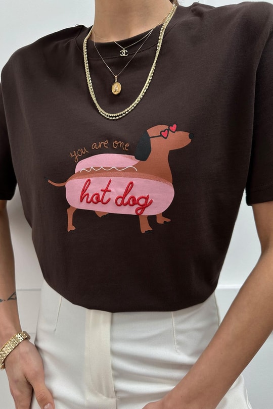 Hot Dog Nakışlı Tshirt Kahve