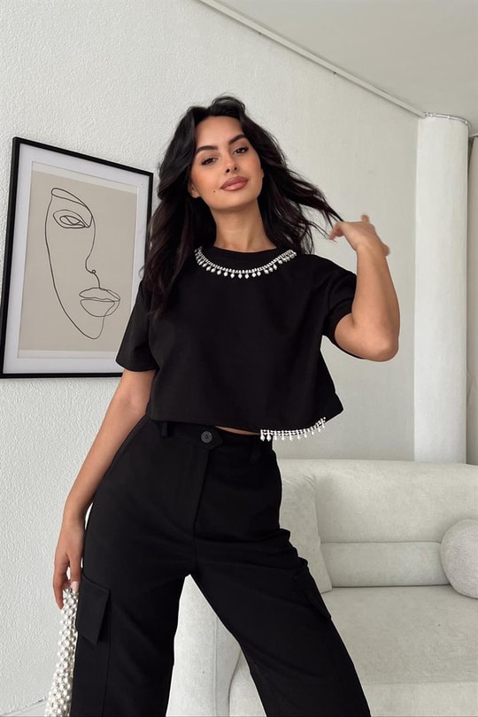 İnci Taşlı Crop Tshirt Siyah