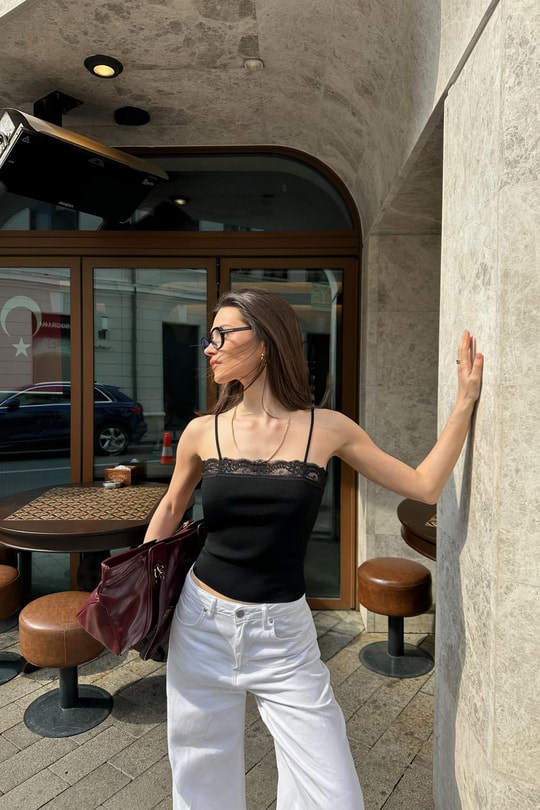 İp Askılı Dantel Detay Triko Atlet Siyah