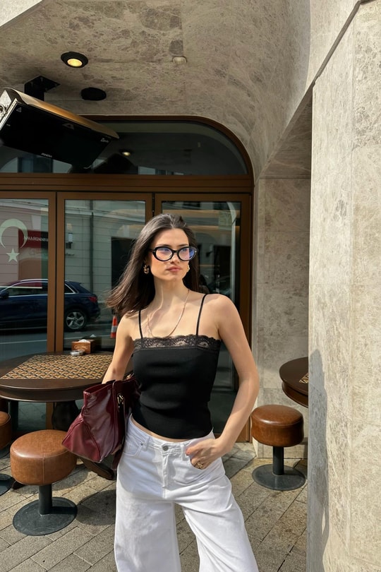 İp Askılı Dantel Detay Triko Atlet Siyah