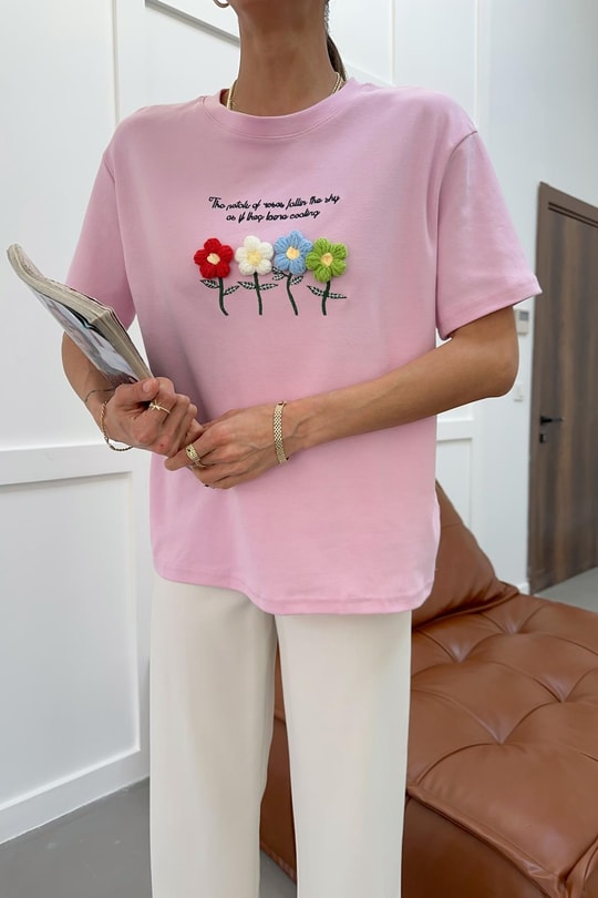 Kabartma Çiçekli Tshirt Pembe