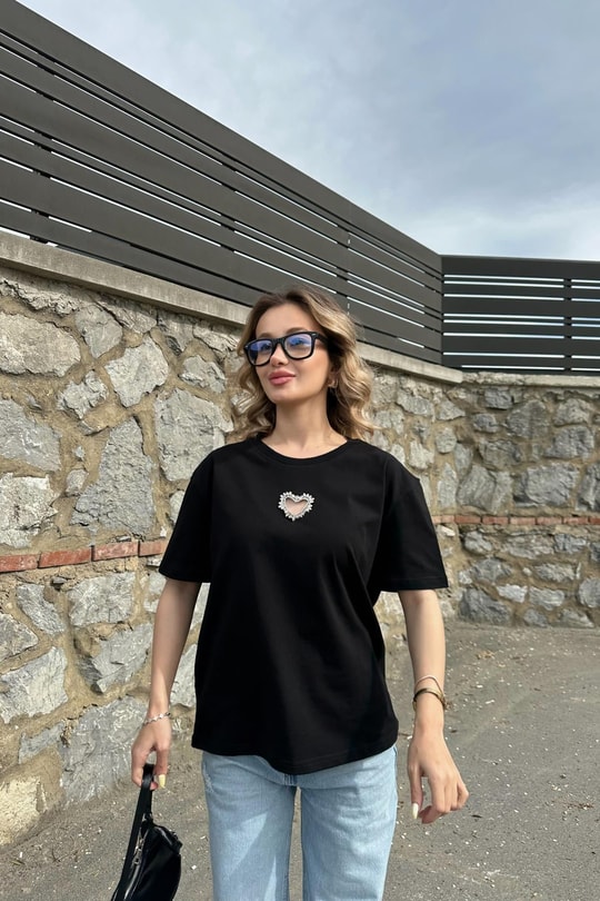 Kalp İşleme Tshirt Siyah