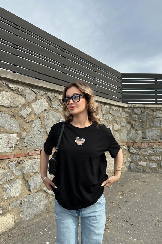 Kalp İşleme Tshirt Siyah