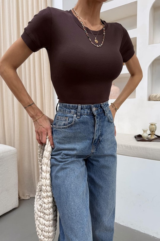 Kol Dikiş Detay Basic Tshirt Kahve