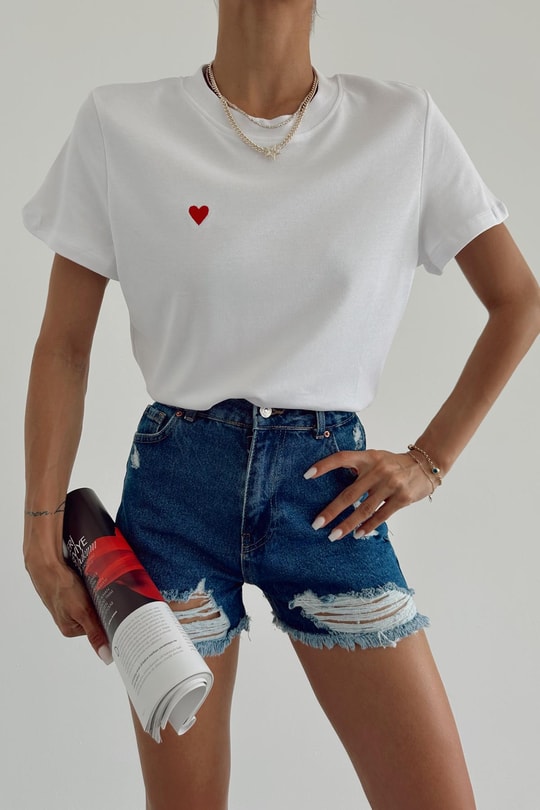 Mini Kalp Nakışlı Tshirt Beyaz