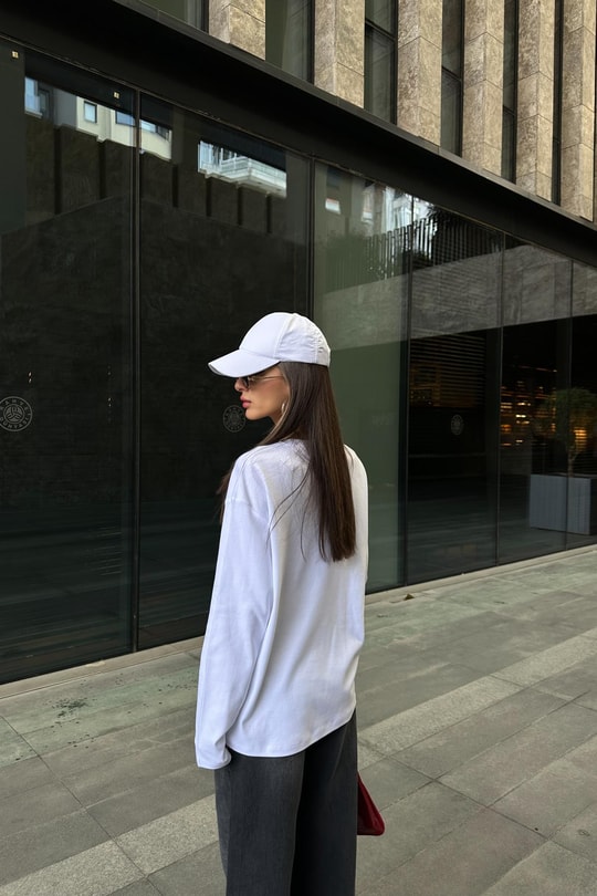 Mini Kalp Uzun Kol Tshirt Beyaz