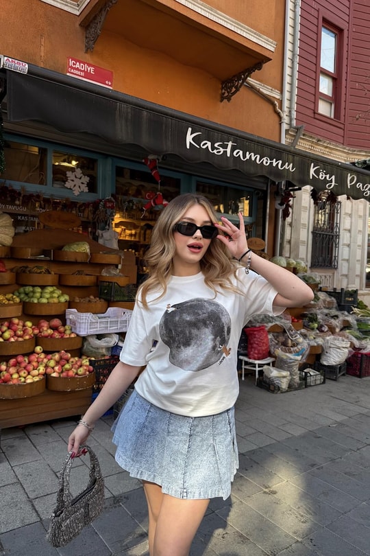 Moon Baskı Tshirt Beyaz
