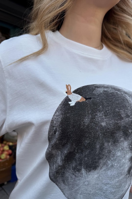 Moon Baskı Tshirt Beyaz