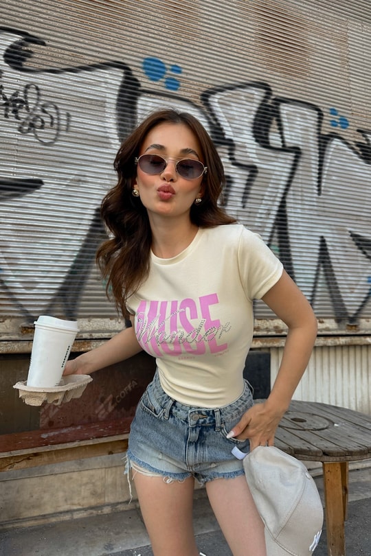 Muse Wonder  Tshirt Sarı
