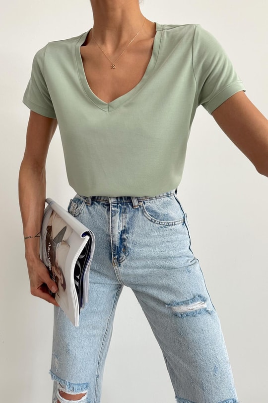 Oyso Kumaş V Yaka Basic Tshirt Çağla Yeşili