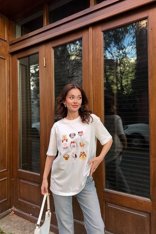 Sevimli  Köpekler  Baskılı Tshirt Beyaz