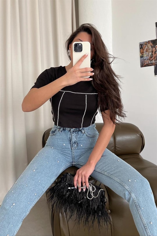 Su Yolu Taşlı Alicia Tshirt Siyah
