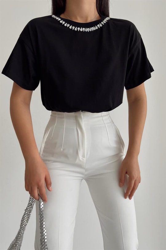 Taş Yaka Basic Tshirt Siyah